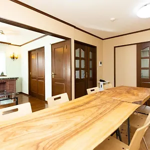 https://shinagawa-wisteria-residence.hotelshakone.com